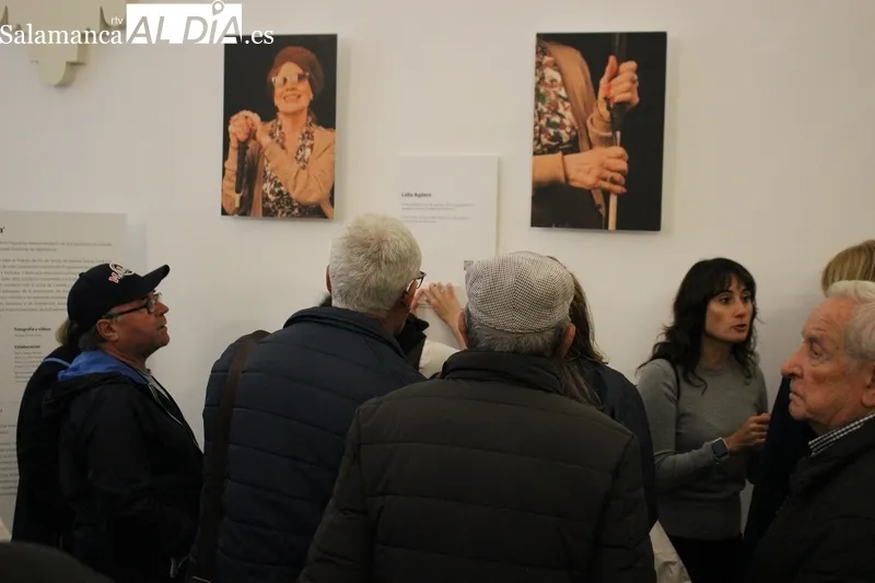 Un grupo de la ONCE visita el proyecto fotográfico 'Lecciones de vida' y esas son sus sensaciones. Fotos: Víctor Jiménez