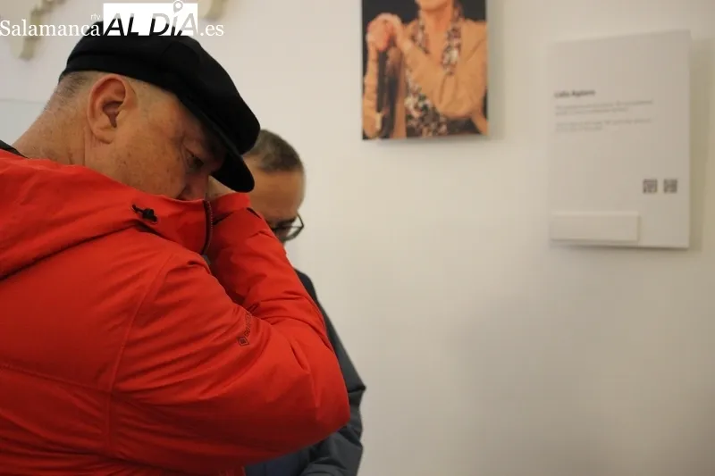 Un grupo de la ONCE visita el proyecto fotográfico 'Lecciones de vida' y esas son sus sensaciones. Fotos: Víctor Jiménez