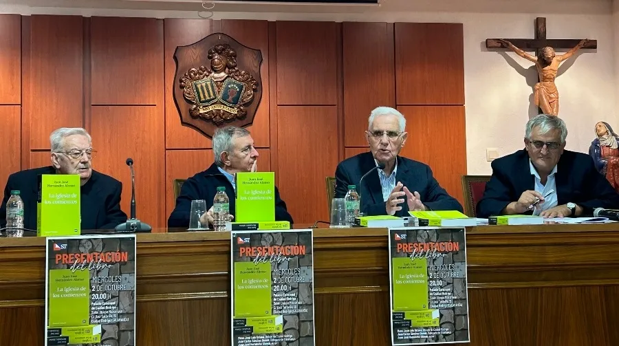 Foto 3 - Juan Jos&eacute; Hern&aacute;ndez presenta su libro sobre los or&iacute;genes de la Iglesia Cat&oacute;lica