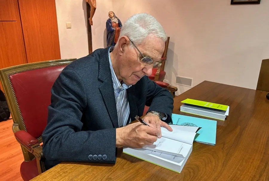 Foto 2 - Juan Jos&eacute; Hern&aacute;ndez presenta su libro sobre los or&iacute;genes de la Iglesia Cat&oacute;lica