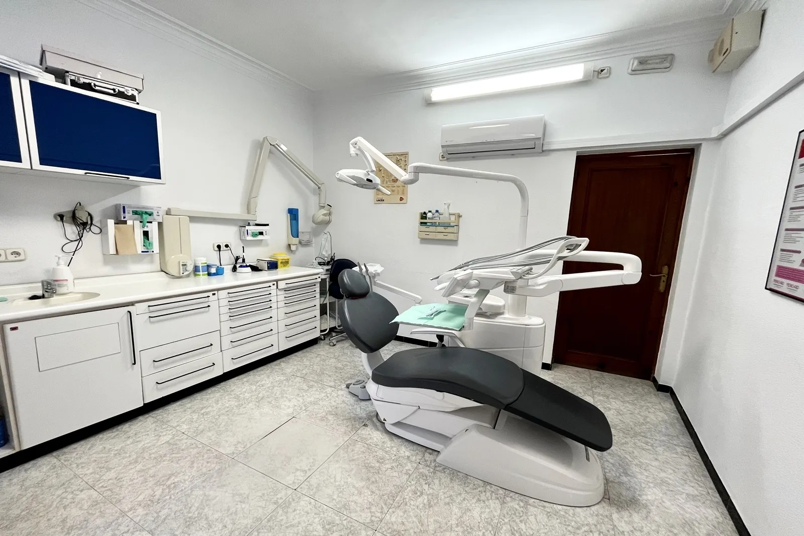 Foto 3 - Dental Casellas: tu cl&iacute;nica dental en Palma de Mallorca