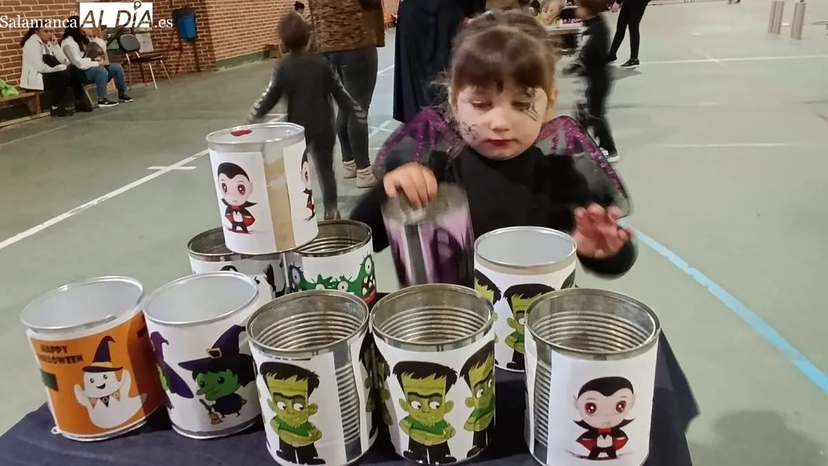 Foto 11 - La fiesta infantil de Halloween re&uacute;ne a m&aacute;s de setenta ni&ntilde;os y ni&ntilde;as de Lumbrales