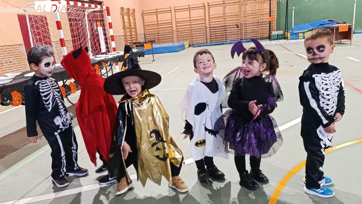Foto 7 - La fiesta infantil de Halloween re&uacute;ne a m&aacute;s de setenta ni&ntilde;os y ni&ntilde;as de Lumbrales