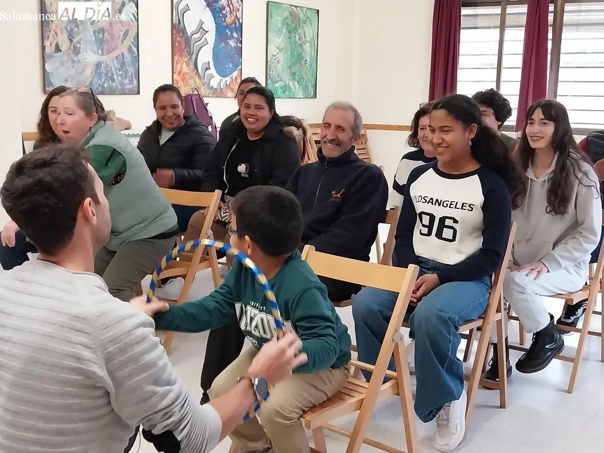 Participantes en la Jornada de convivencia intercultural celebrada el sábado pasado en Monleras