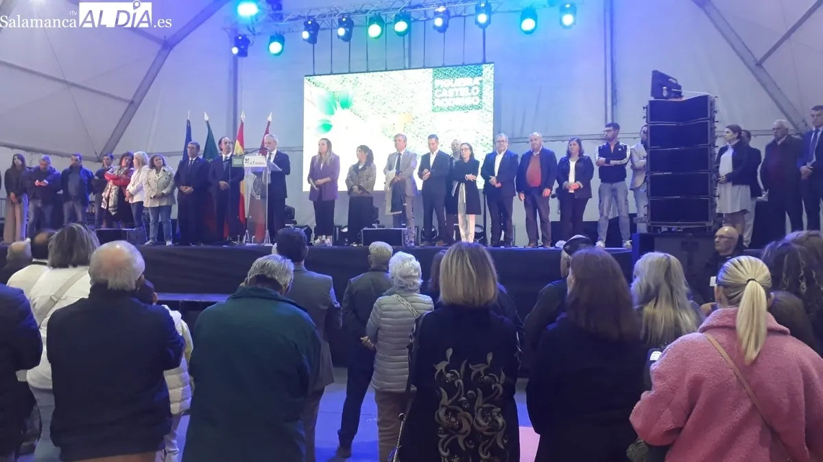 El Ayuntamiento de Lumbrales promociona los recursos de la villa en la feria de Figueira de Castelo Rodrigo