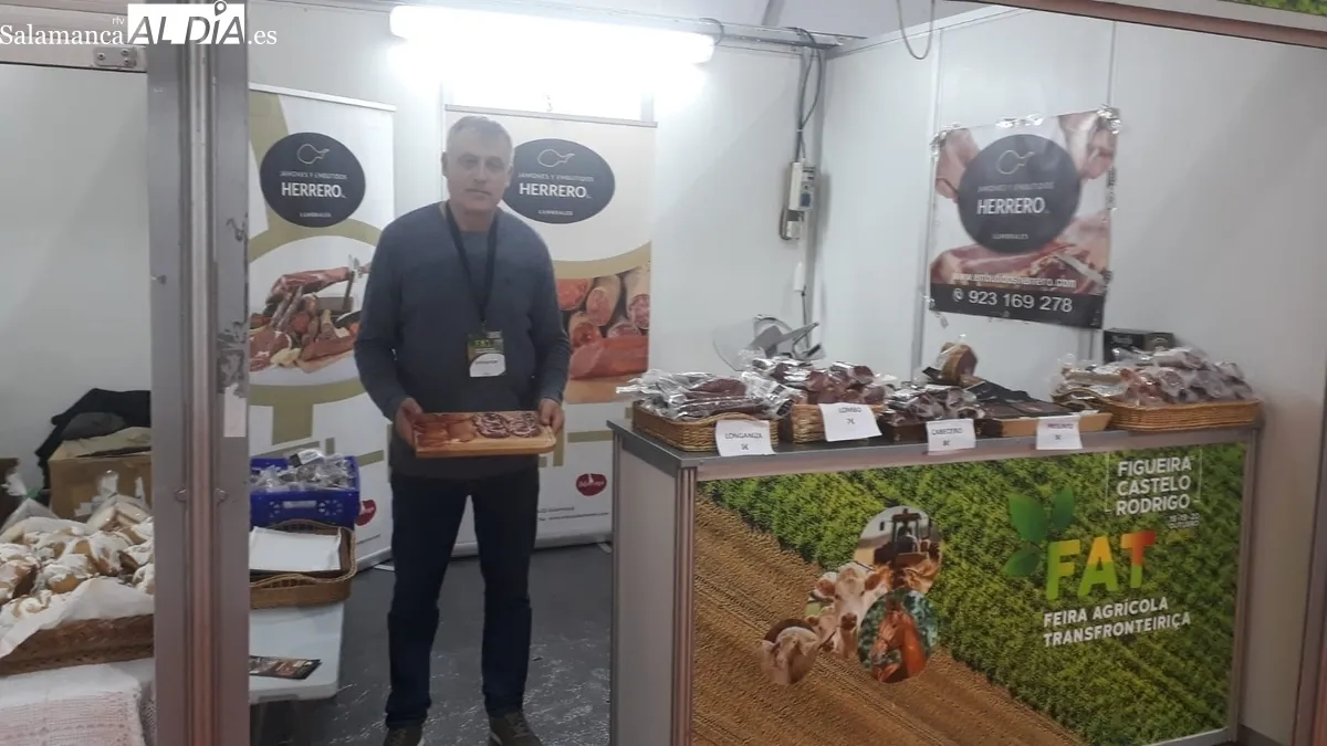 Embutidos Herrero promociona sus extraordinarios productos en la feria de Figueira de Castelo Rodrigo