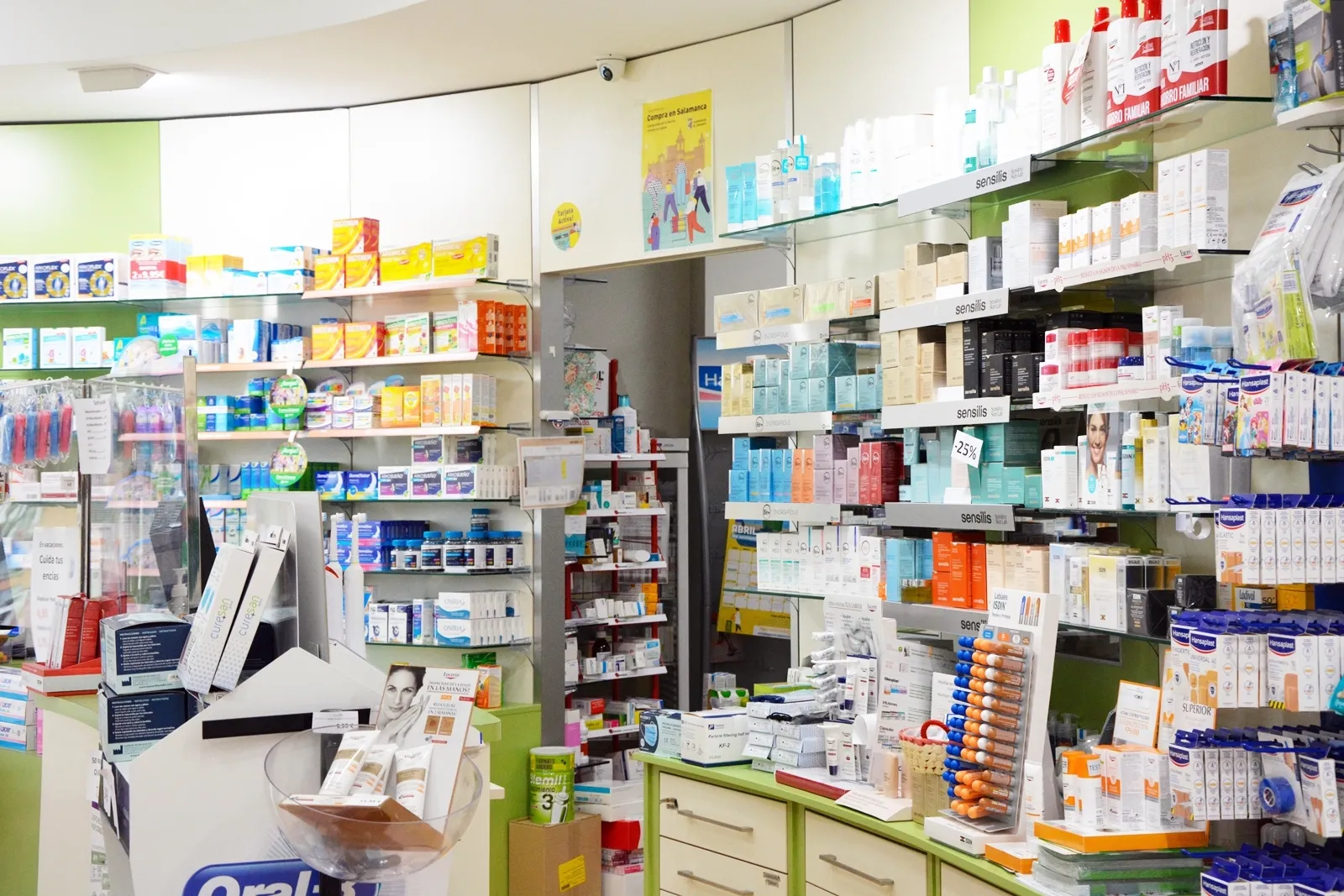 Foto 2 - Farmacia de Sande Medel: atenci&oacute;n personalizada desde Puente Ladrillo