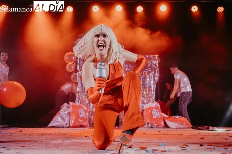 Foto 13 - &lsquo;El tibur&oacute;n&rsquo; se corona ganador de la XXXIII edici&oacute;n de Playbacks de adultos