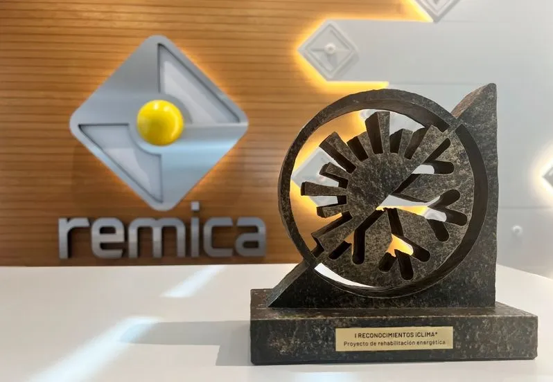 Remica, presente en Castilla y León a través de Técnica del Fuel, ha sido galardonada en la primera edición de los Reconocimientos iClima por su proyecto de rehabilitación energética en una mancomunidad de más de 1.200 viviendas