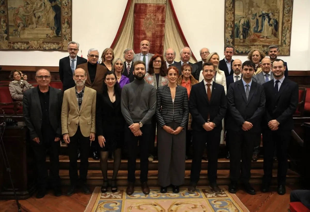 Alumni–Universidad de Salamanca ha hecho entrega en el Paraninfo de las Escuelas Mayores de la Universidad de Salamanca de los Premios Alumni–USAL 2024