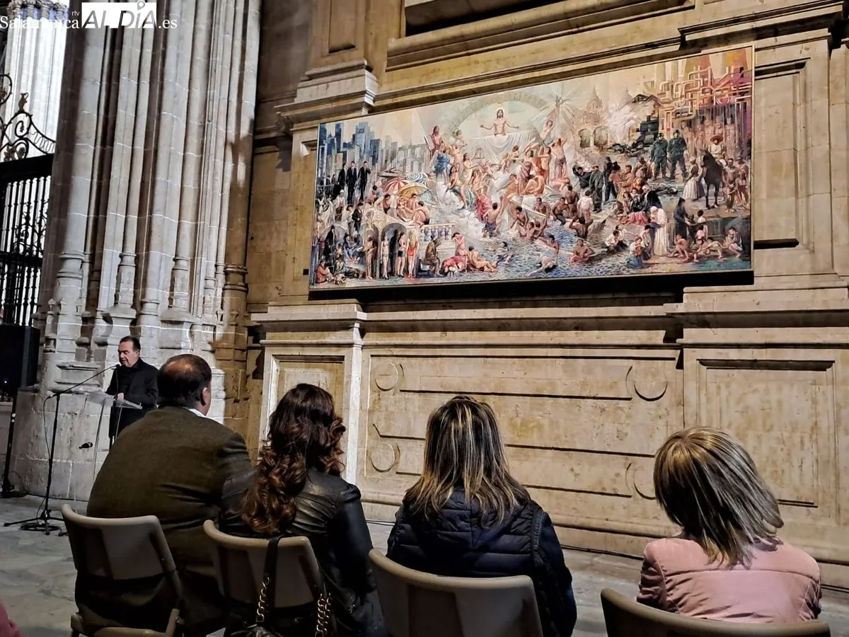 Inauguración en la Catedral de Salamanca del cuadro 'Jesús como piedra angular de la humanidad', del artista de Guijuelo José Antonio Muñoz Bernardo. Foto de Víctor Jiménez