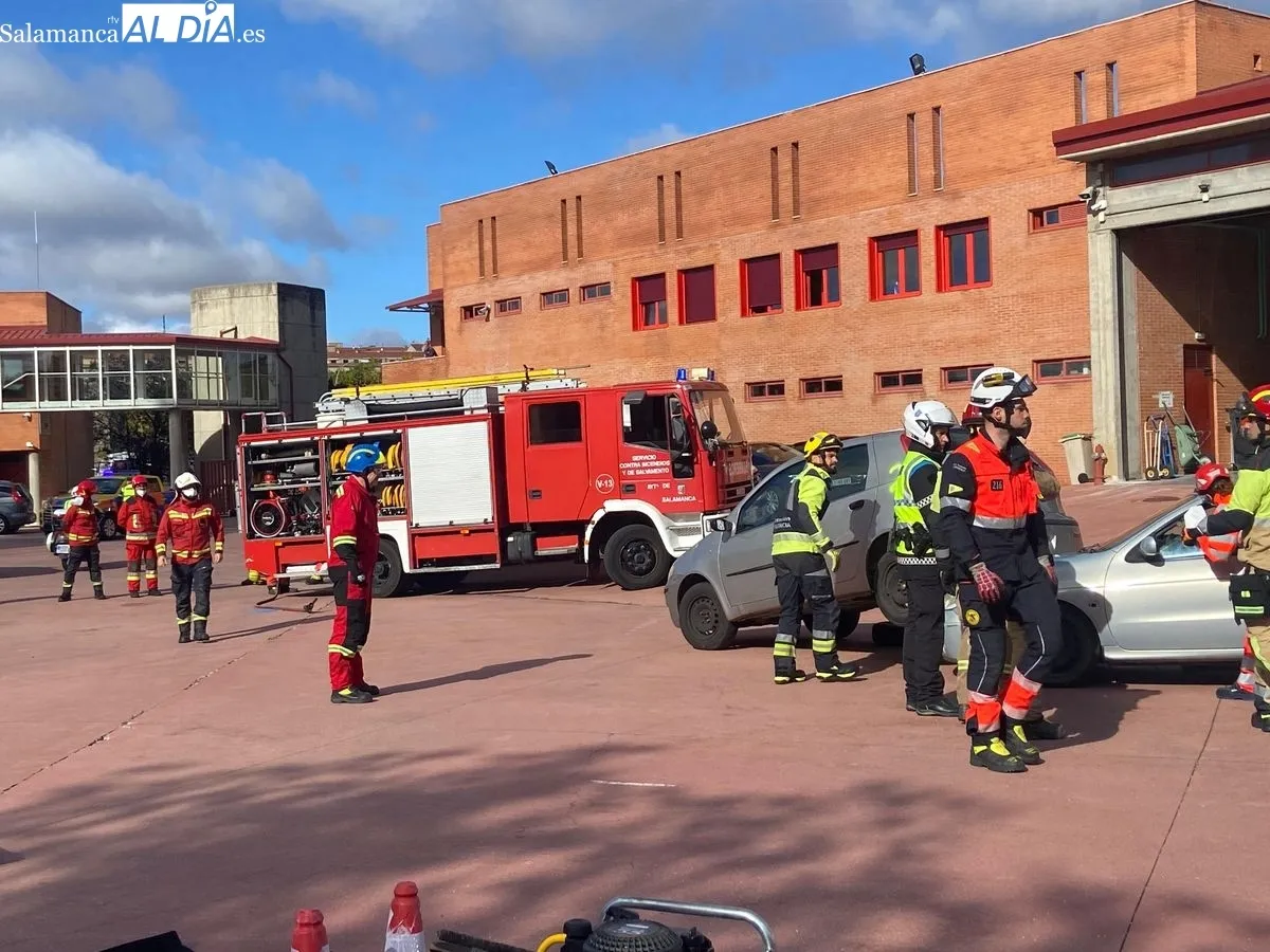 Simulacro del operativo tras un accidente múltiple con cuatro vehículos implicados | FOTOS: Vanesa Martins 