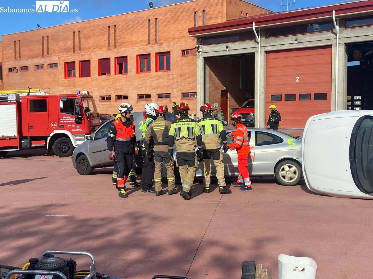 Simulacro del operativo tras un accidente múltiple con cuatro vehículos implicados | FOTOS: Vanesa Martins 