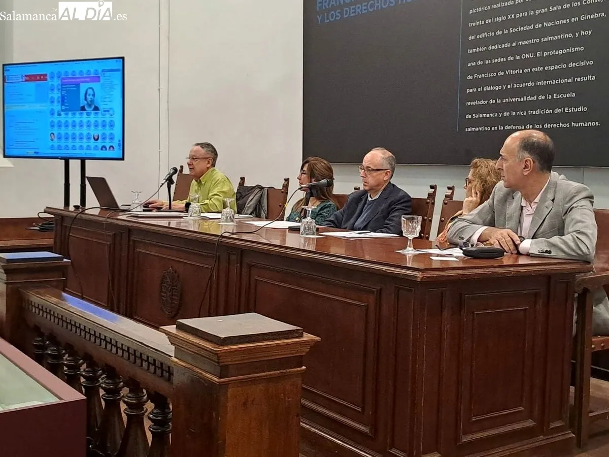 José Miguel Mateos Roco, vicerrector de Investigación, presentó la plataforma diseñada con herramientas avanzadas de minería de datos, estadística e inteligencia artificial. Foto de Víctor Jiménez
