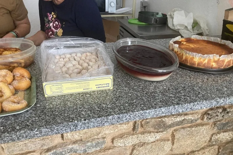 Paella en Cerralbo para algo más de un centenar de personas y que servía para comenzar las fiestas de las Madrinas