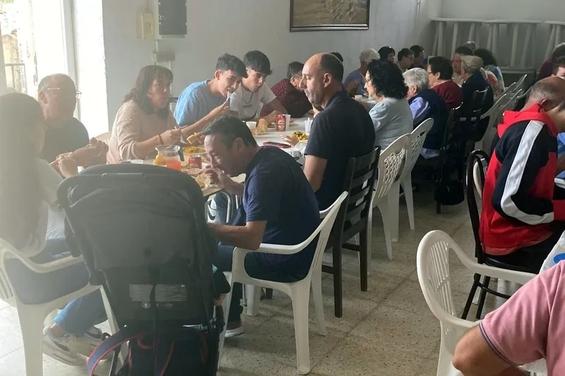 Paella en Cerralbo para algo más de un centenar de personas y que servía para comenzar las fiestas de las Madrinas