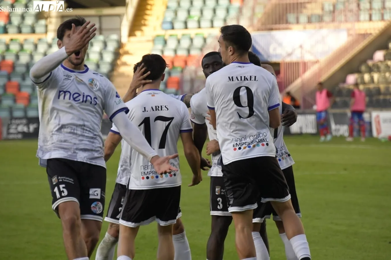Foto 7 - El Salamanca UDS saca la rabia para empatar contra el l&iacute;der Numancia en un partido que merece m&aacute;s bot&iacute;n (1-1)