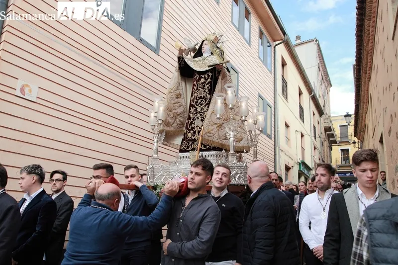 Foto 5 - Santa Teresa vuelve a las calles de Alba de Tormes por las fiestas patronales