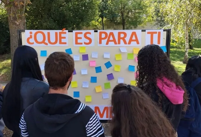 Foto 3 - #verteNOesmirarte: la innovadora iniciativa para promover la autoestima en los j&oacute;venes 
