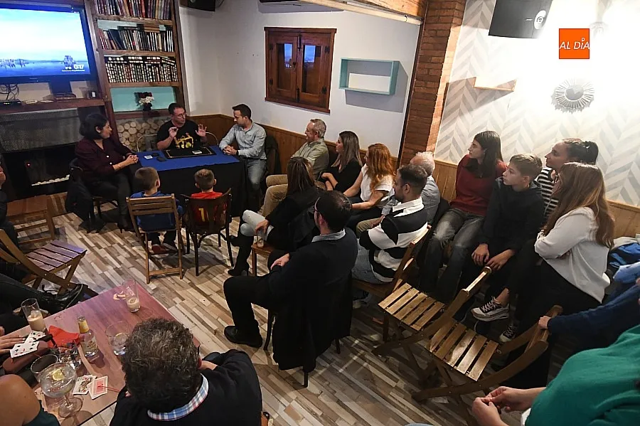 Cena con espectáculo de magia en Ciudad Rodrigo/ Fotos: Adrián M.Pastor