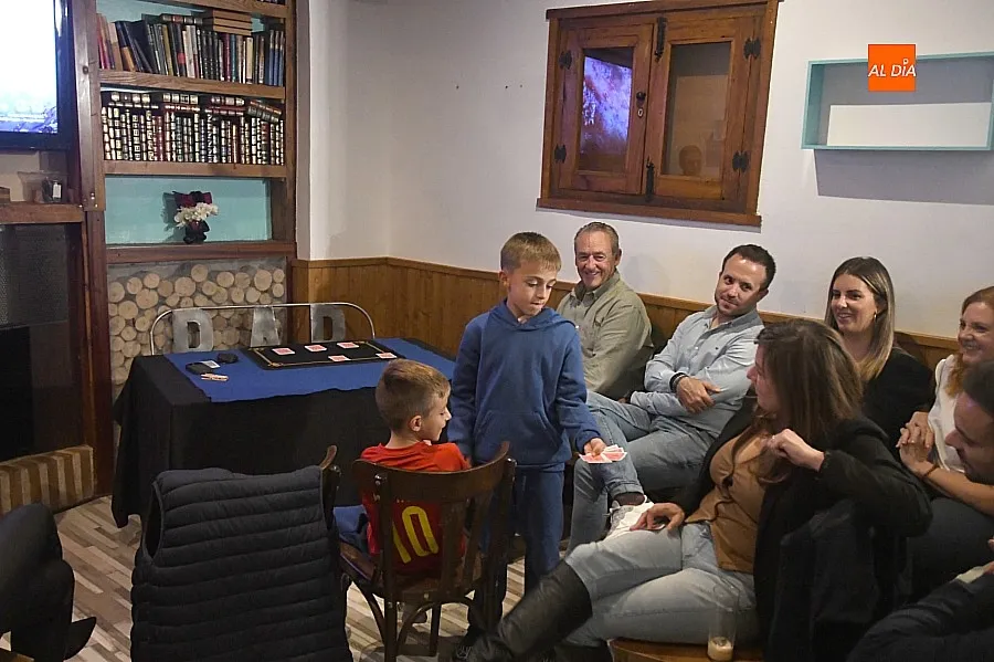 Cena con espectáculo de magia en Ciudad Rodrigo/ Fotos: Adrián M.Pastor