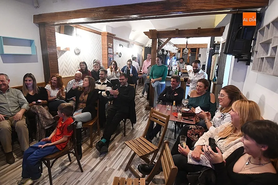 Cena con espectáculo de magia en Ciudad Rodrigo/ Fotos: Adrián M.Pastor