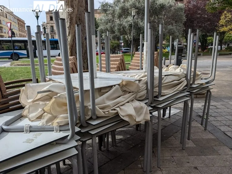 Efectos de las fuertes rachas de viento en la plaza de España. Foto de David Sañudo