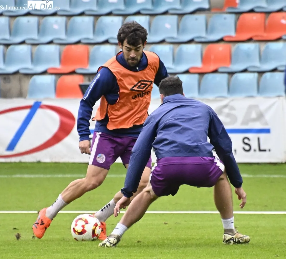 Entrenamiento del Salamanca UDS, este martes, en el estadio Helmántico