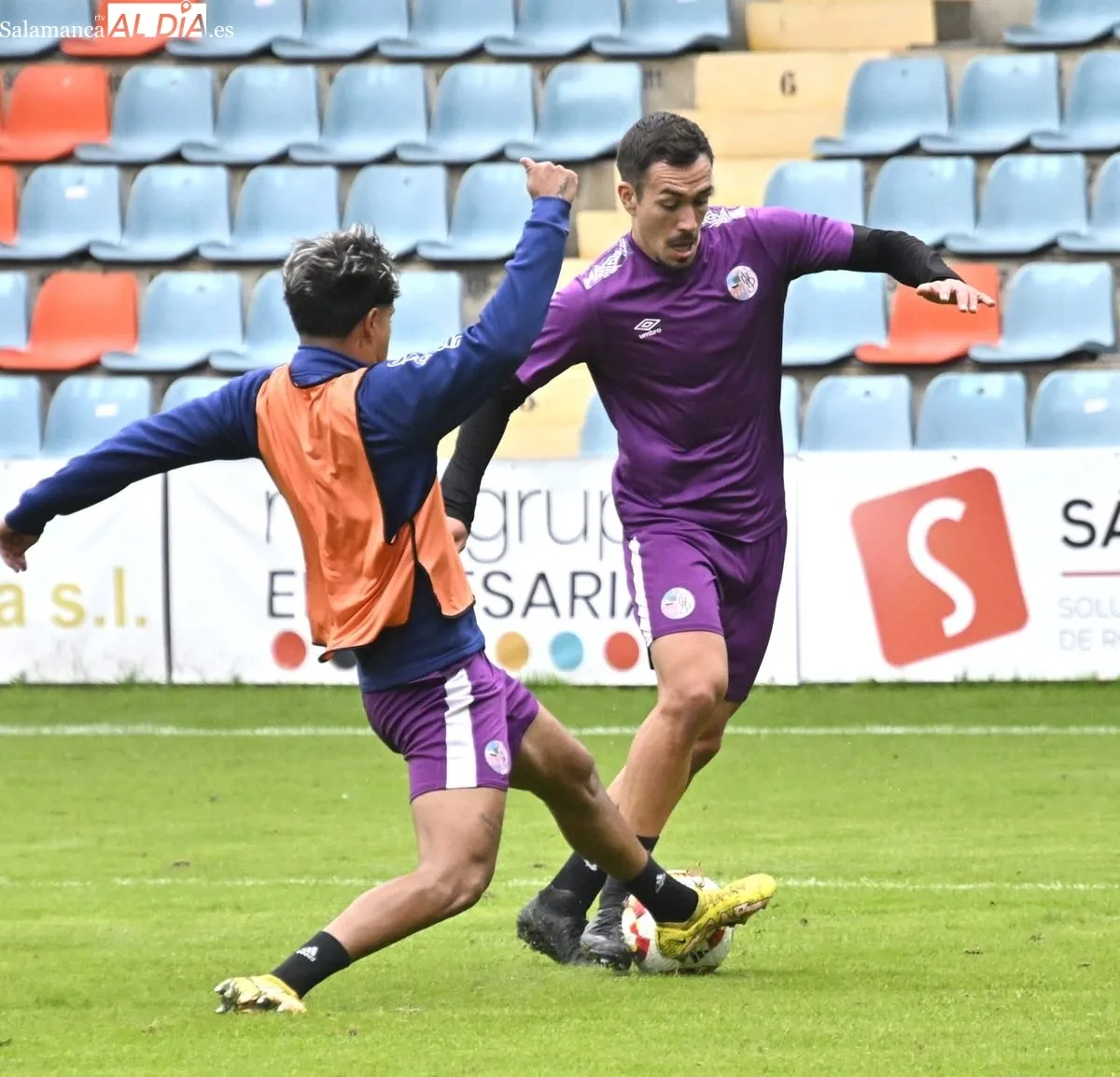 Entrenamiento del Salamanca UDS, este martes, en el estadio Helmántico