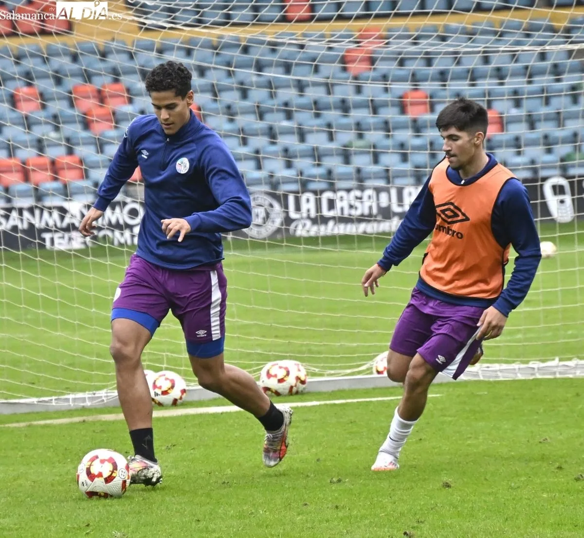 Entrenamiento del Salamanca UDS, este martes, en el estadio Helmántico