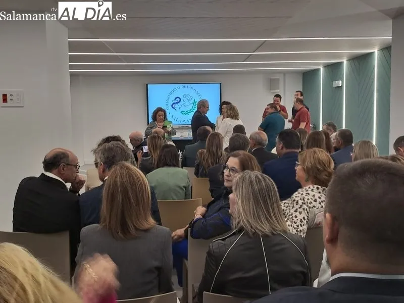 Inauguración de la nueva sede del Colegio Oficial de Farmacéuticos de Salamanca. Foto de Víctor Jiménez