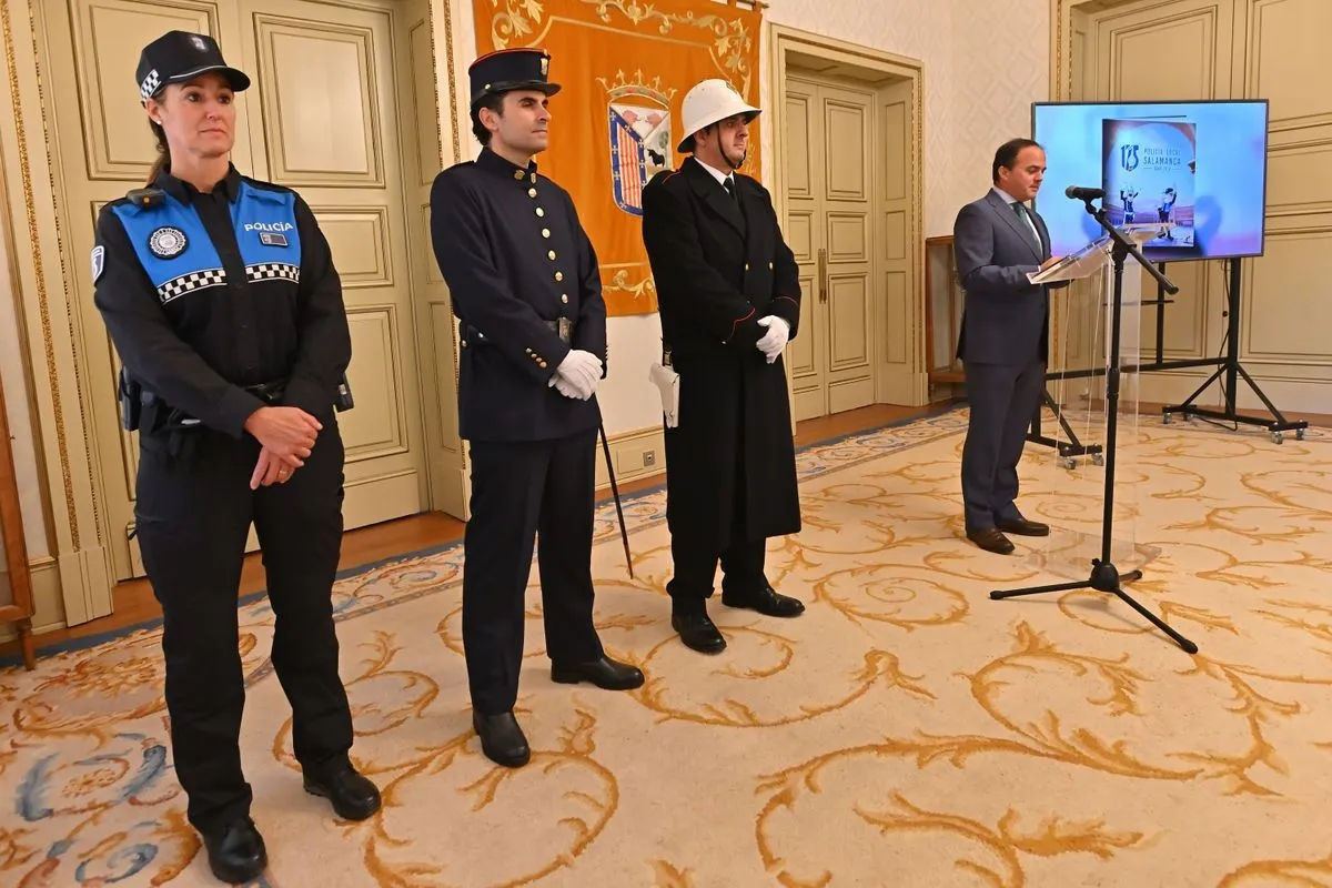 Presentación del cuento sobre la historia de la Policía Local de Salamanca