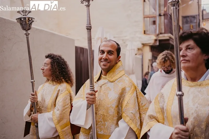 Foto 18 - Procesi&oacute;n de Santa Teresa de Jes&uacute;s y el Santo Brazo en Alba