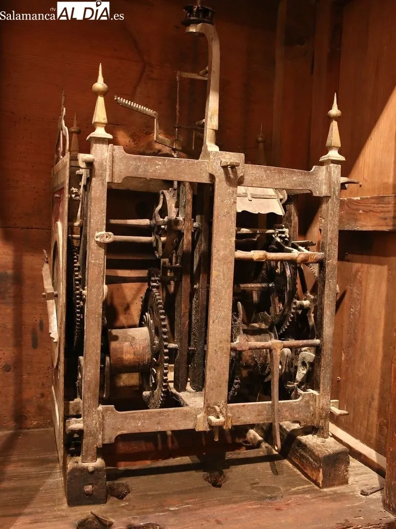 Foto 3 - El hist&oacute;rico reloj de Santa Teresa, uno de los mejor conservados de Espa&ntilde;a