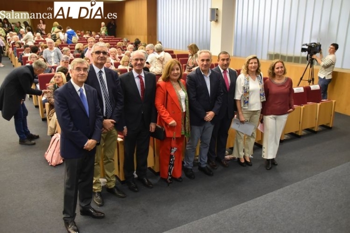 Afectadas de C&aacute;ncer de Mama se re&uacute;nen en Salamanca &quot;para compartir informaci&oacute;n experiencias y minimizar los efectos del c&aacute;ncer&quot; | Imagen 1