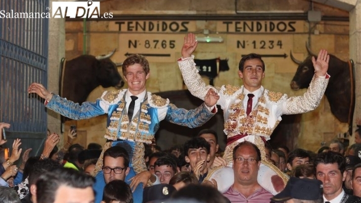 La Asociación Taurina-Cultural ‘Villa de Vitigudino’ otorga el Premio al Mejor detalle artístico de la Feria de Salamanca al matador Borja Jiménez  