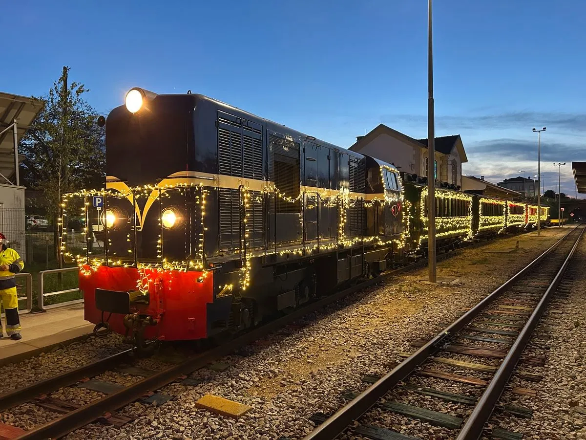 El Tren Histórico do Vouga realiza viajes especiales por Navidad entre Aveiro y Águeda (Portugal) 