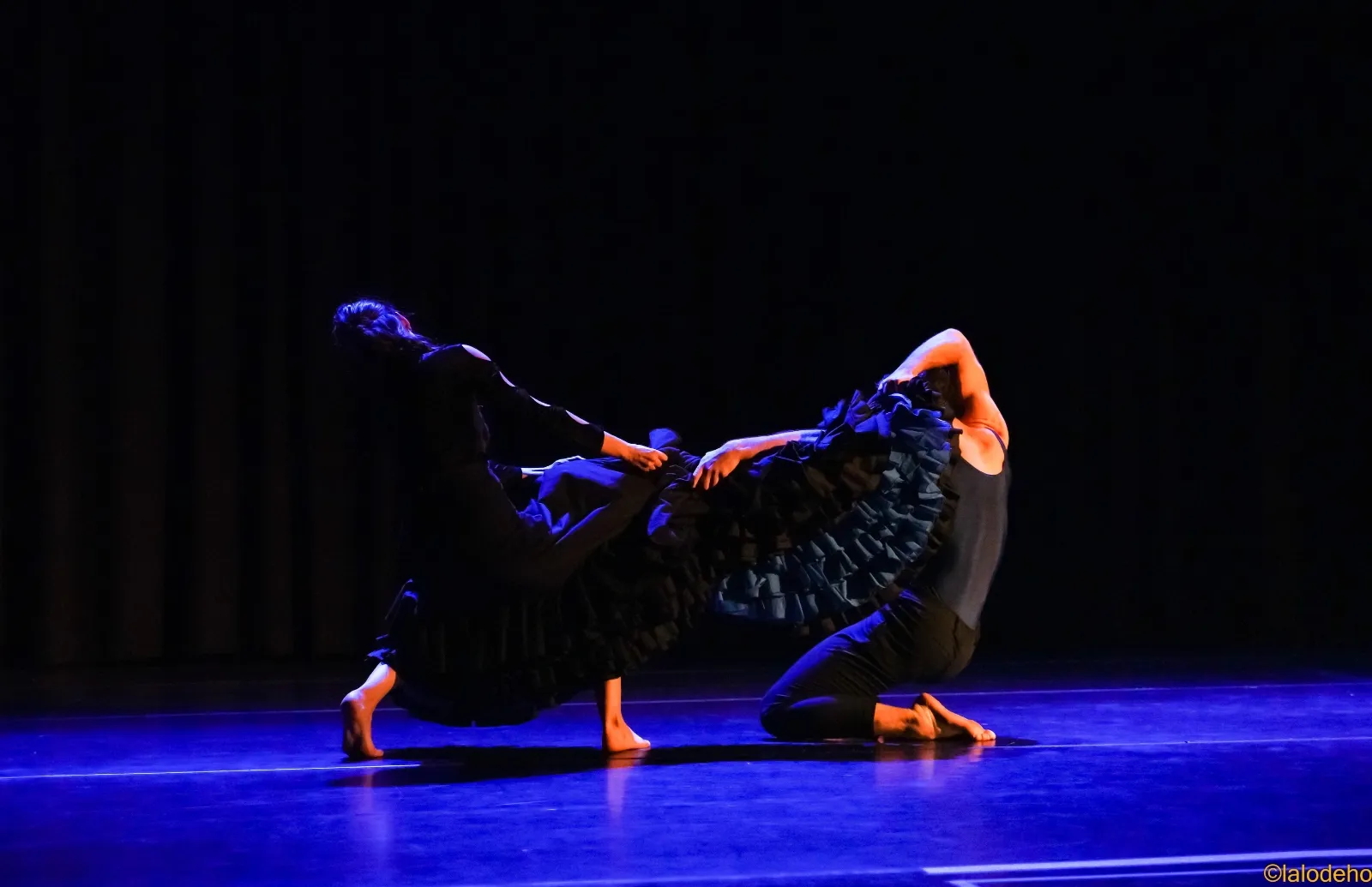 Viernes 6:  12:00 h - Taller para público joven: Laumar Danza (Madrid) 19:00 h y 20:00 h - Teatro Danza para público joven y adulto: 