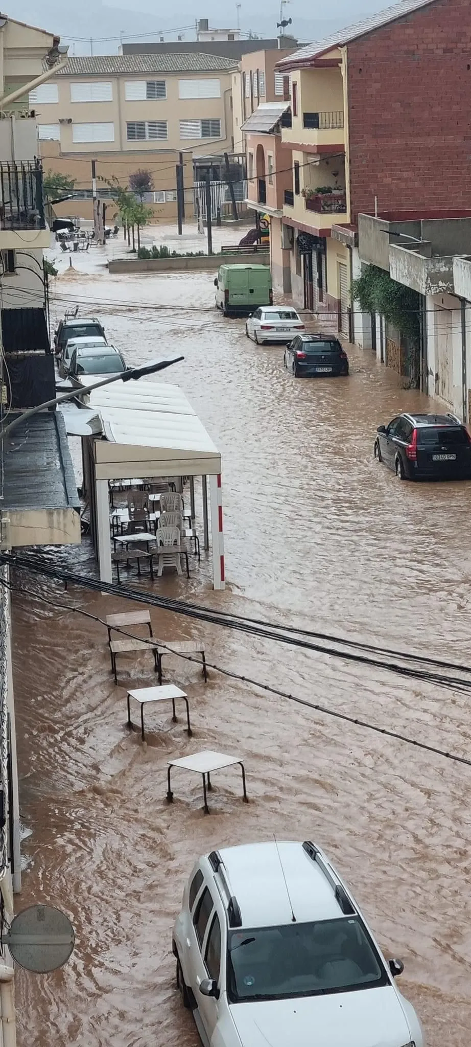 Foto 3 - Belia Guerras, macoterana en Catadau: &ldquo;Esto es un verdadero desastre y aqu&iacute; no ha venido nadie a ayudarnos&rdquo;