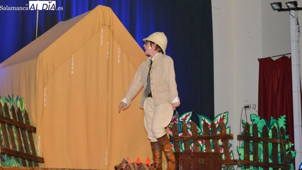 El centro cultural de Lumbrales acogió la representación del Festival Familiar de artes escénicas