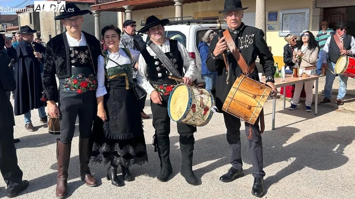 Foto 3 - Ba&ntilde;ob&aacute;rez celebra su Fiesta Charra con tamborileros de toda la provincia