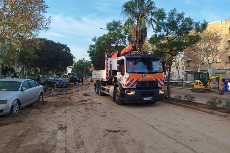 Aceinsa se despliega en Picaña y Algamesí para ayudar en su limpieza