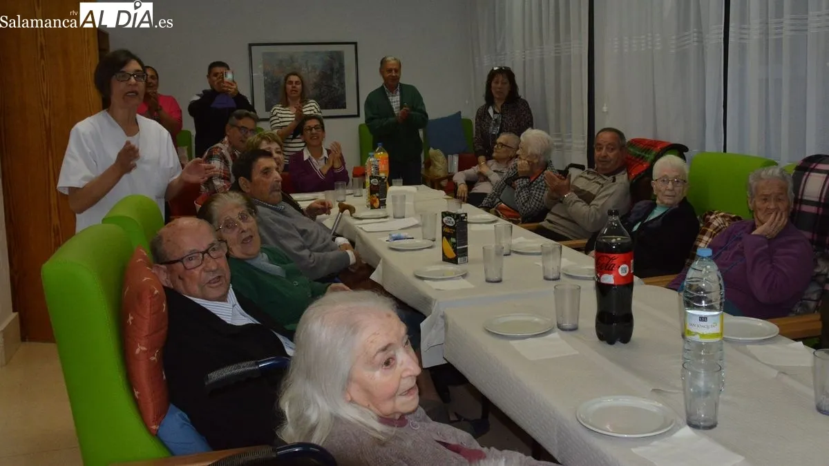 Foto 5 - Jos&eacute; S&aacute;nchez S&aacute;nchez cumple 100 a&ntilde;os de edad en la residencia de La Fregeneda