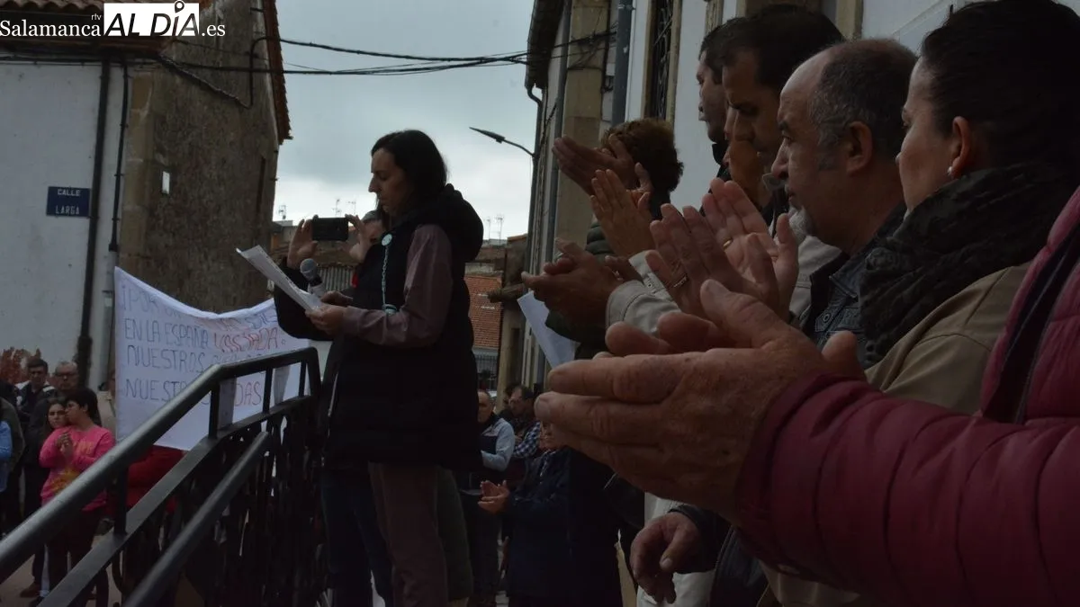Foto 5 - Los vecinos del Abadengo claman por una sanidad digna en la zona de salud de Lumbrales