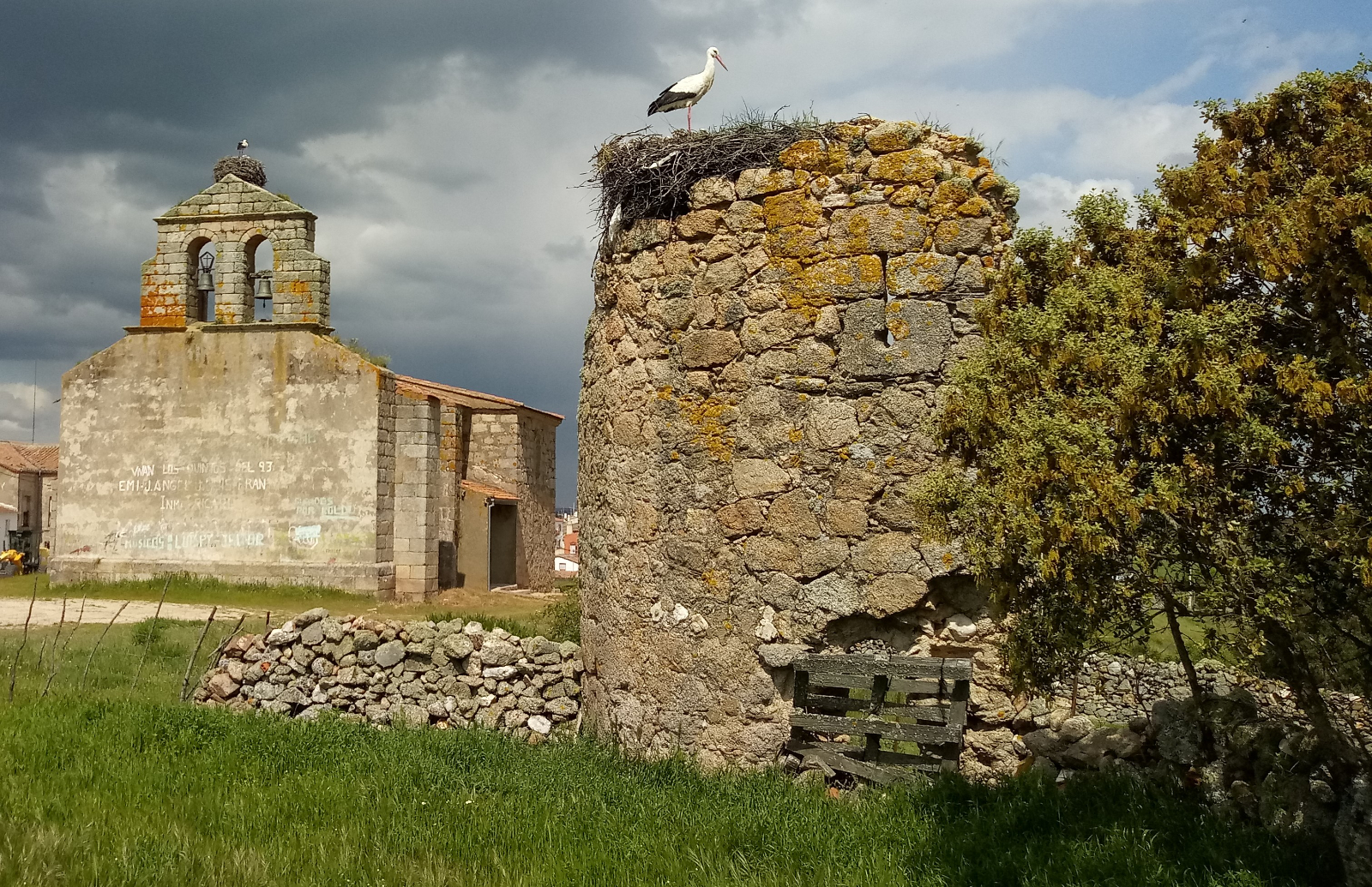 El castillo de Buenamadre, vigía olvidado del Campo Charro