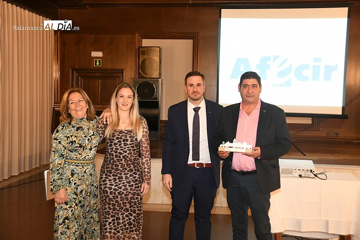 Foto 9 - El Sanatorio, Carpisa y DR-SYN reciben el cari&ntilde;o del empresariado al recoger los Premios Afecir 2024