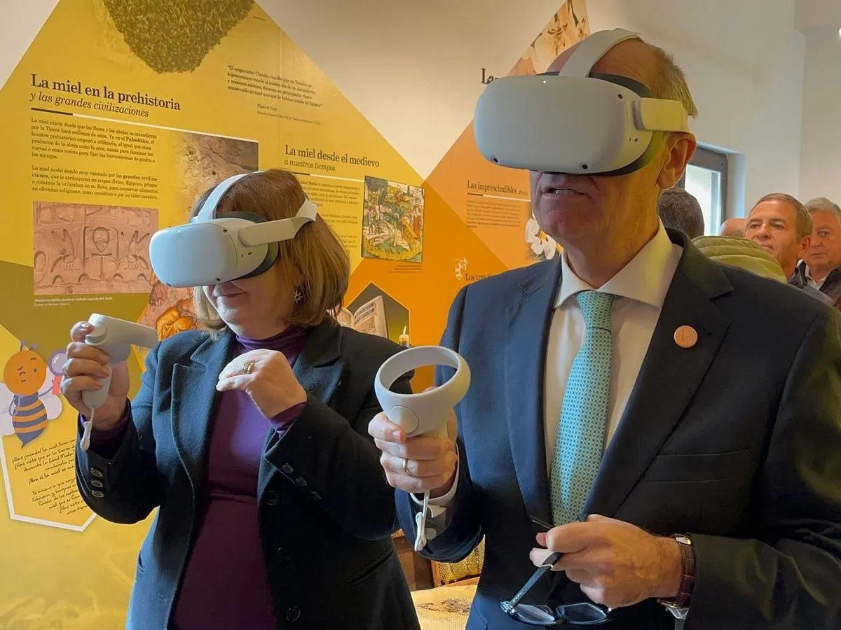Inauguración del Centro de Interpretación de La Miel en Valero