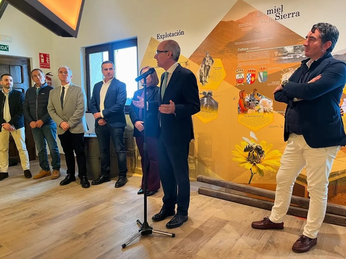 Inauguración del Centro de Interpretación de La Miel en Valero