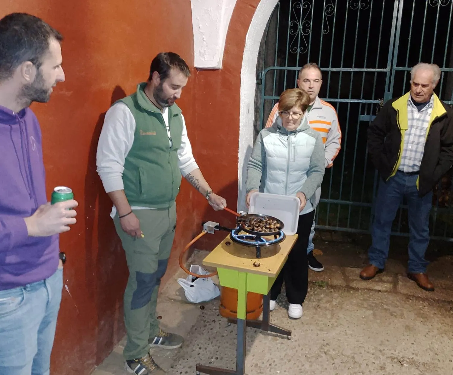 Foto 5 - Los ni&ntilde;os protagonizan en &Aacute;gueda la celebraci&oacute;n de Halloween