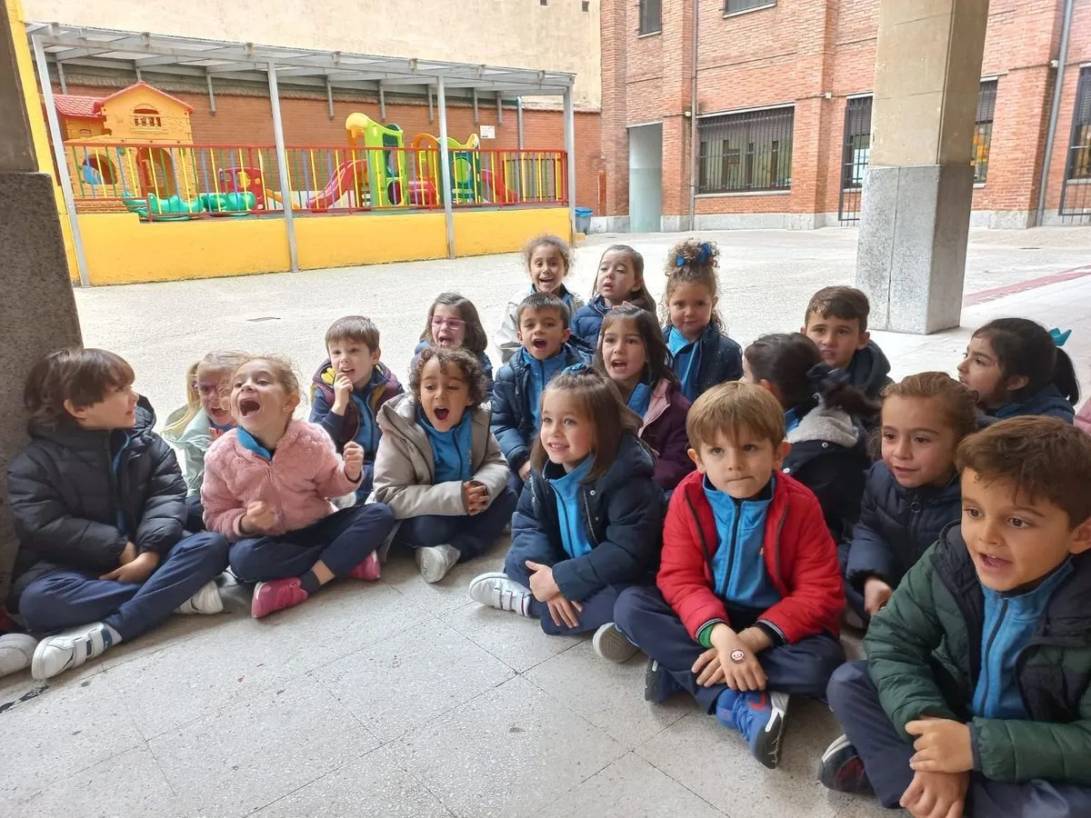Tradicional Castañada de los alumnos de Infantil del colegio San Juan Bosco